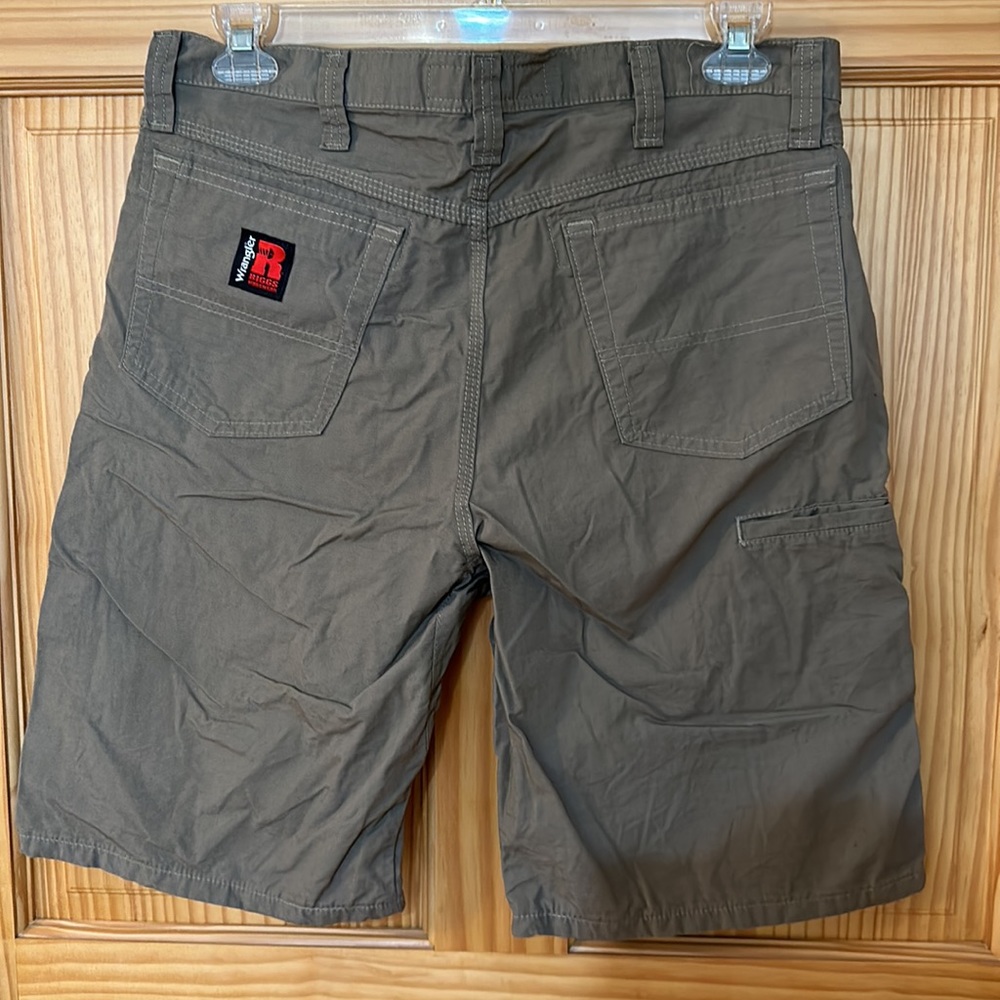 Men’s cargo shorts - Picture 2 of 2